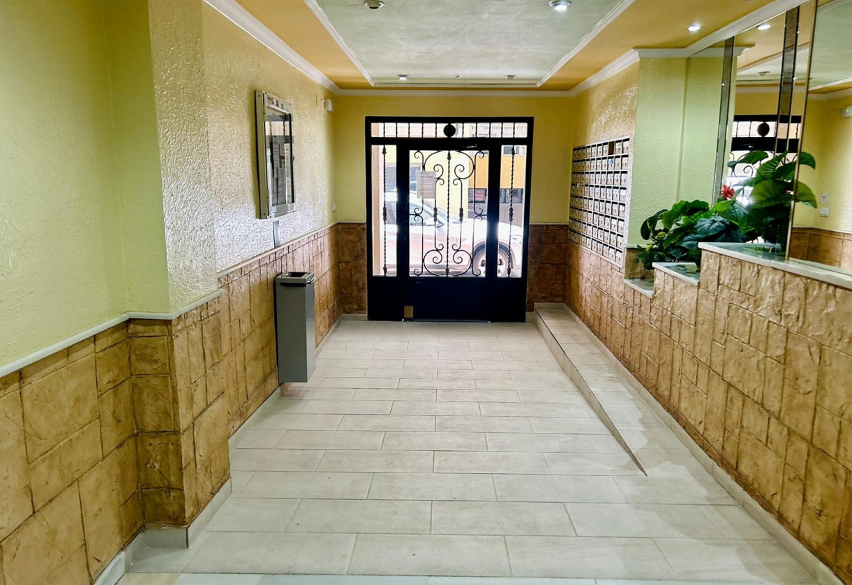 Rynek wtórny · Apartment · Torrevieja