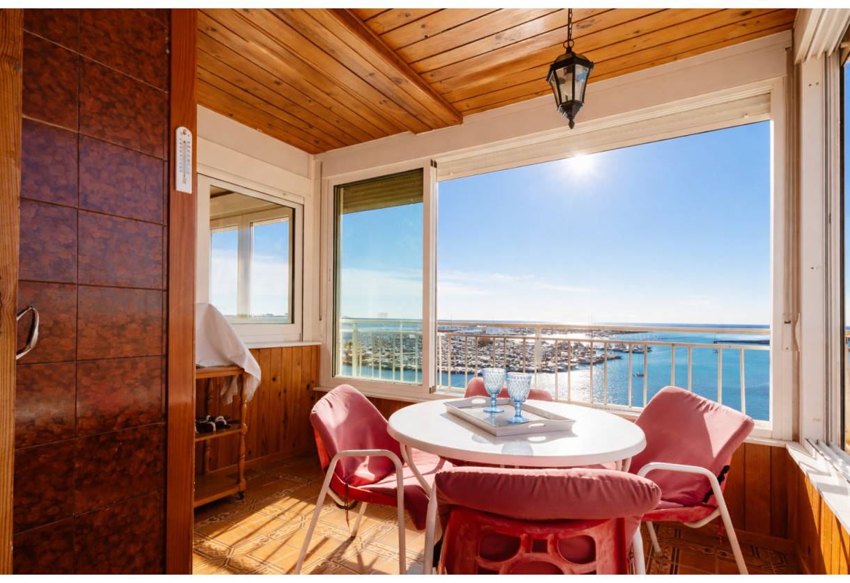 Rynek wtórny · APARTAMENTO · Torrevieja · Playa del Acequión