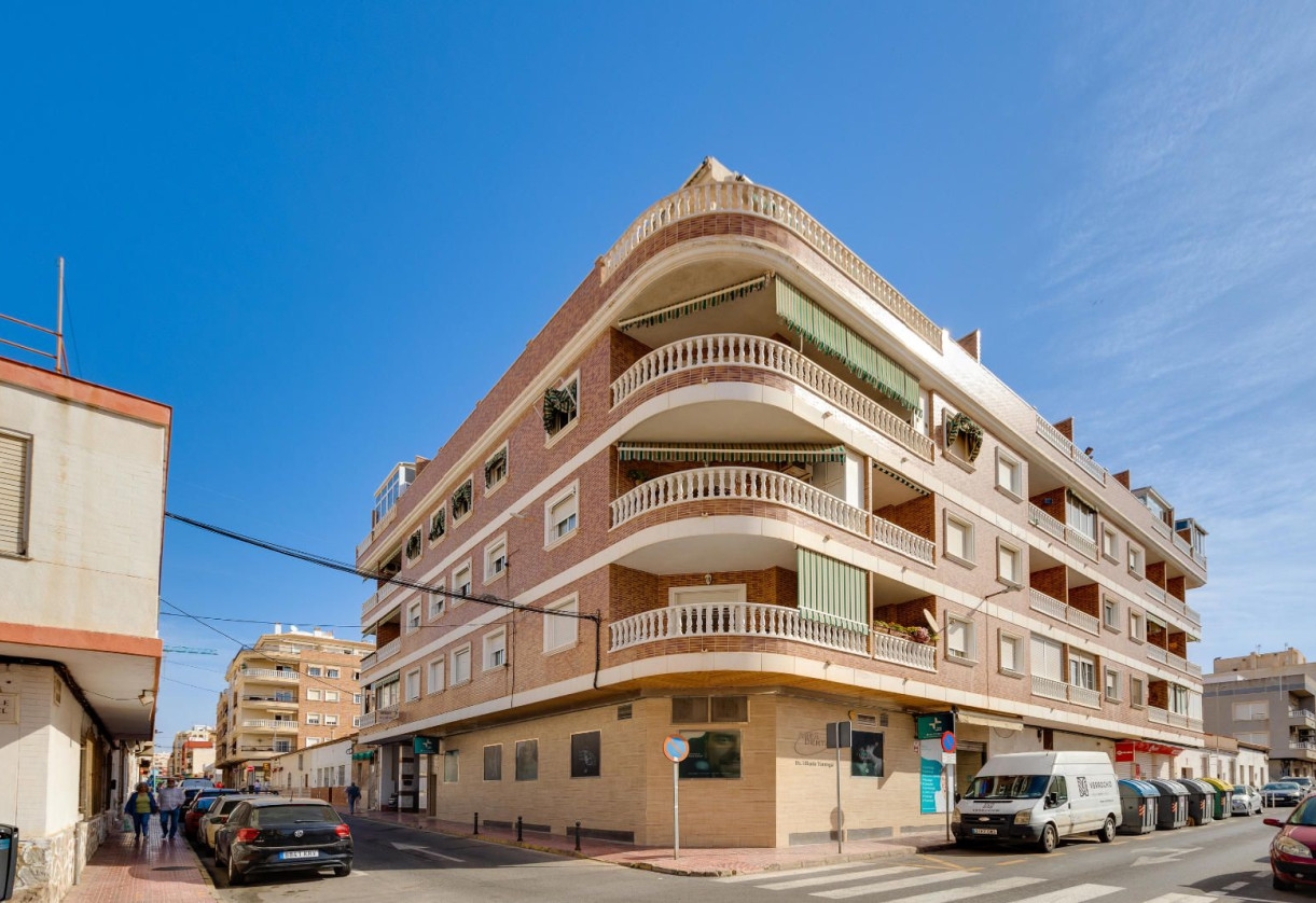 Resale · Apartment · Torrevieja · Puerto deportivo marina salinas