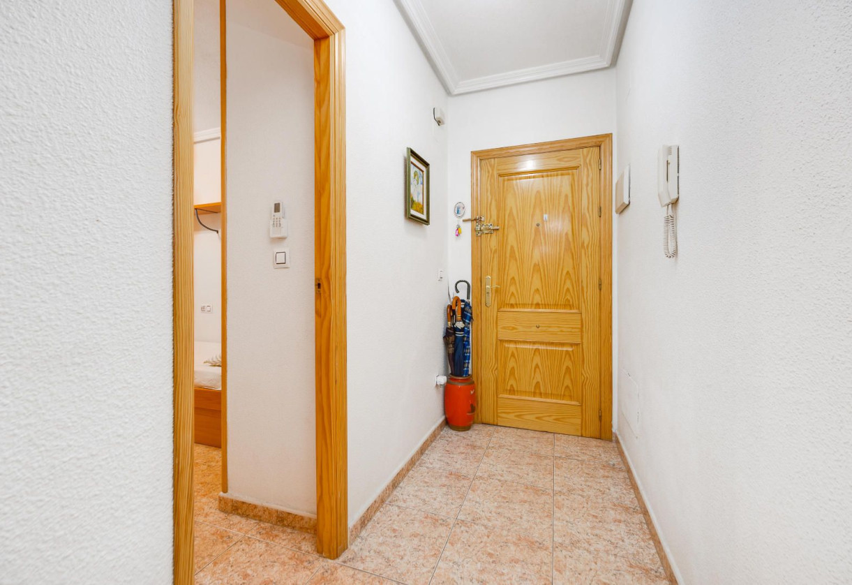 Resale · Apartment · Torrevieja · Puerto deportivo marina salinas