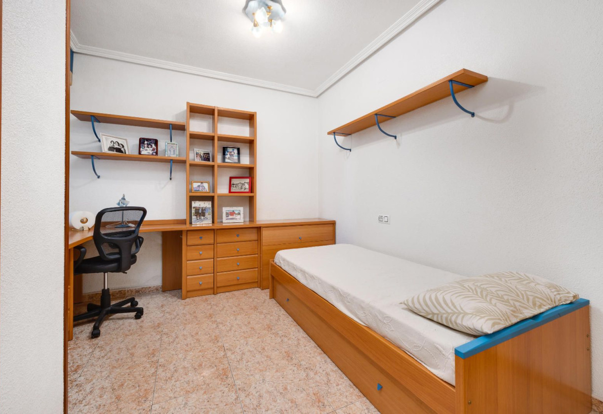 Resale · Apartment · Torrevieja · Puerto deportivo marina salinas