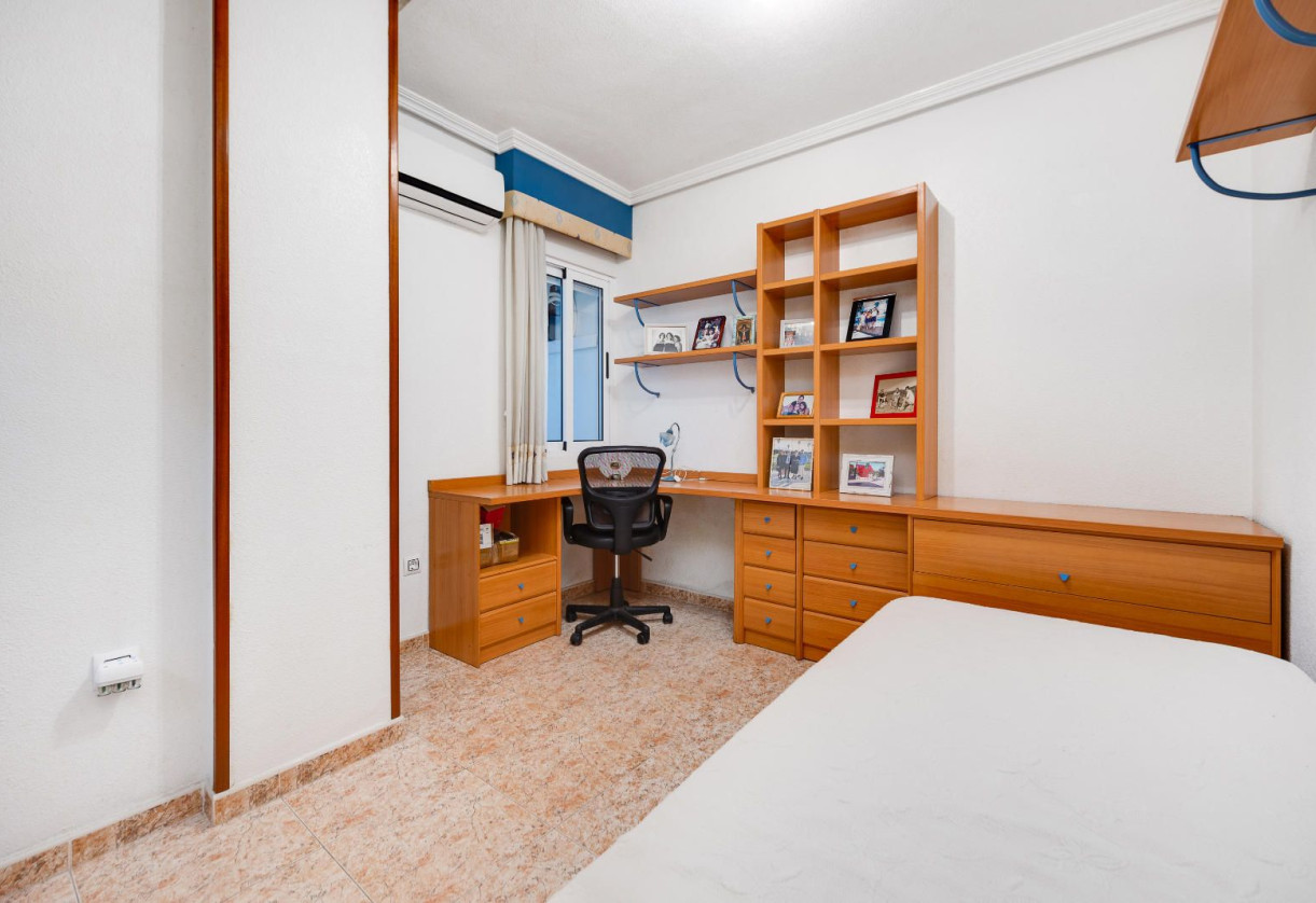 Resale · Apartment · Torrevieja · Puerto deportivo marina salinas