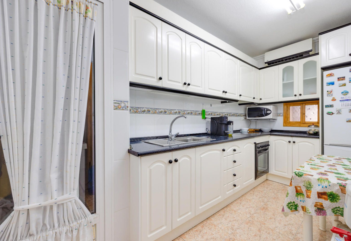 Resale · Apartment · Torrevieja · Puerto deportivo marina salinas