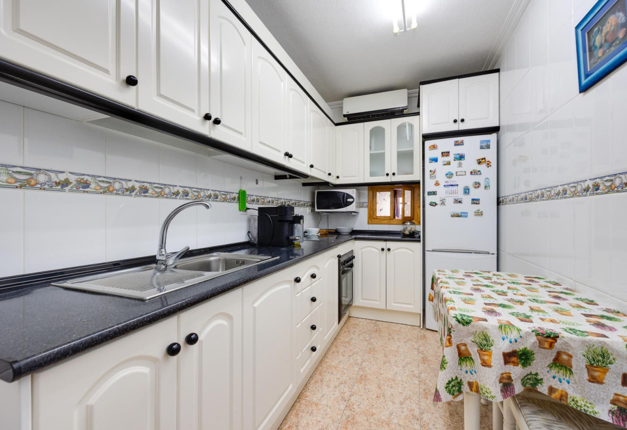 Resale · Apartment · Torrevieja · Puerto deportivo marina salinas