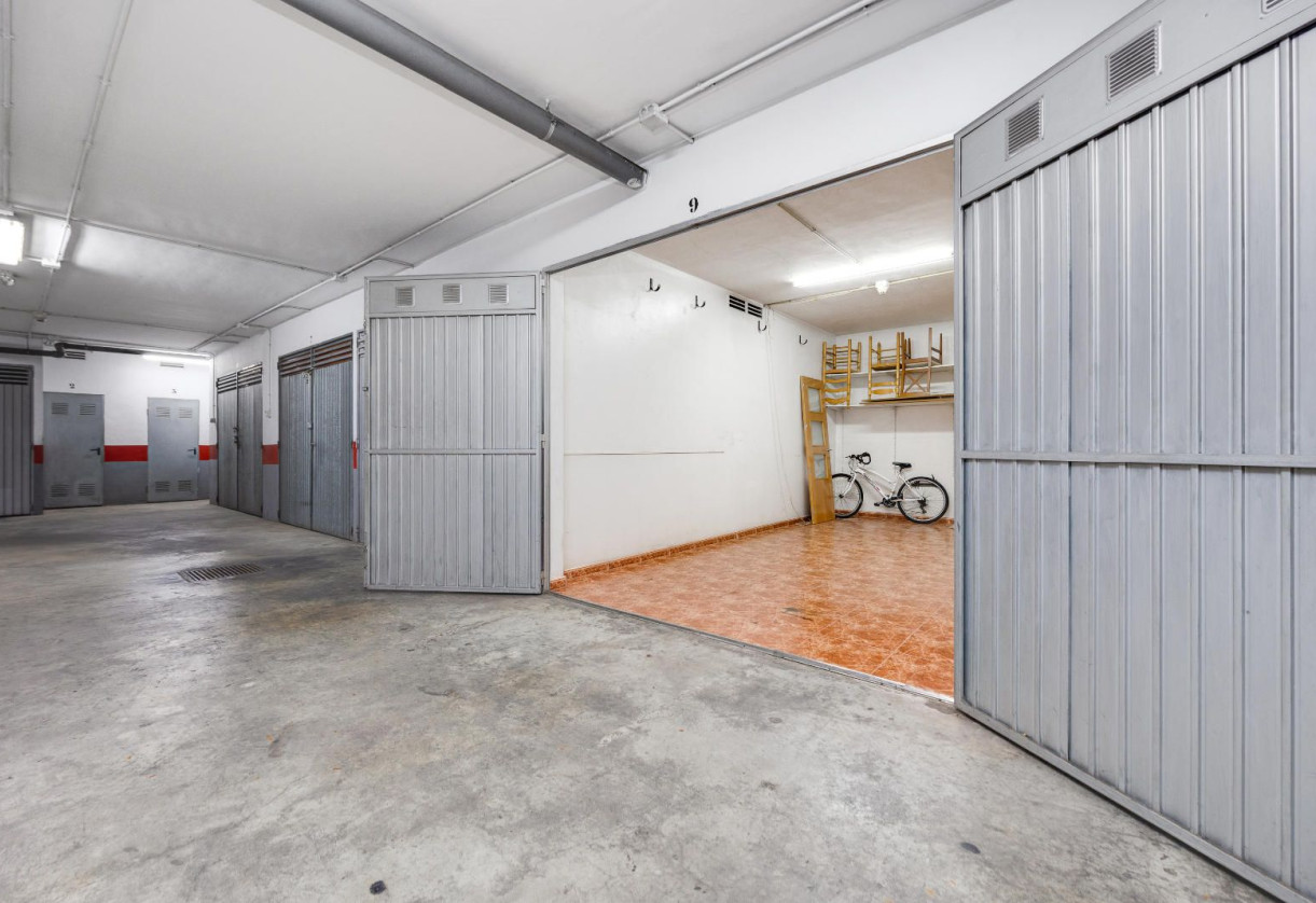 Resale · Apartment · Torrevieja · Puerto deportivo marina salinas