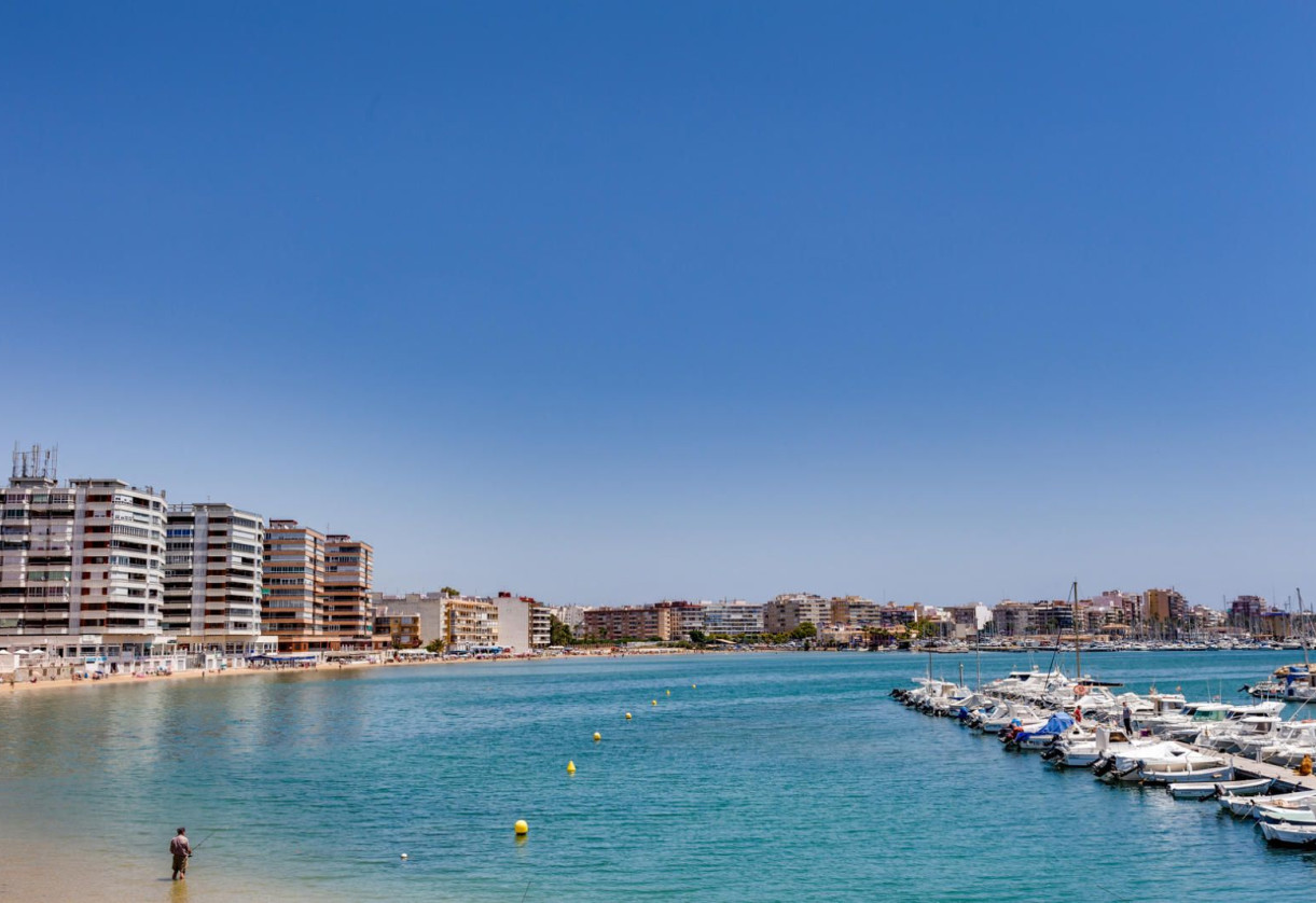 Resale · Apartment · Torrevieja · Puerto deportivo marina salinas
