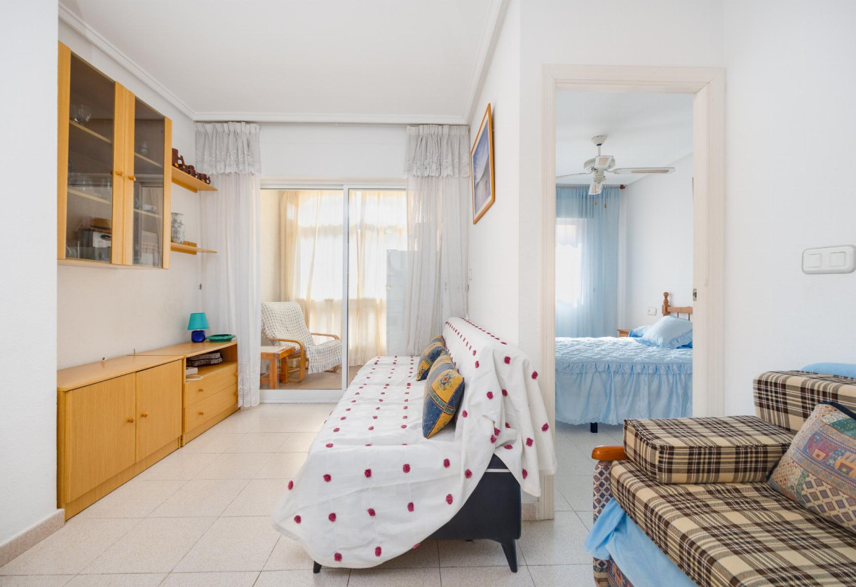 Rynek wtórny · APARTAMENTO · Torrevieja · Playa del Acequión