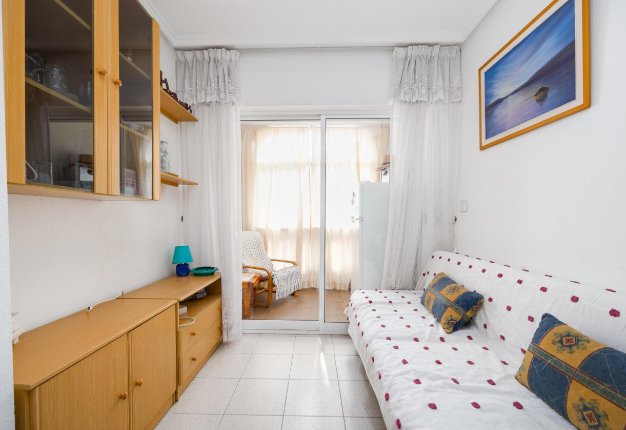 Rynek wtórny · APARTAMENTO · Torrevieja · Playa del Acequión