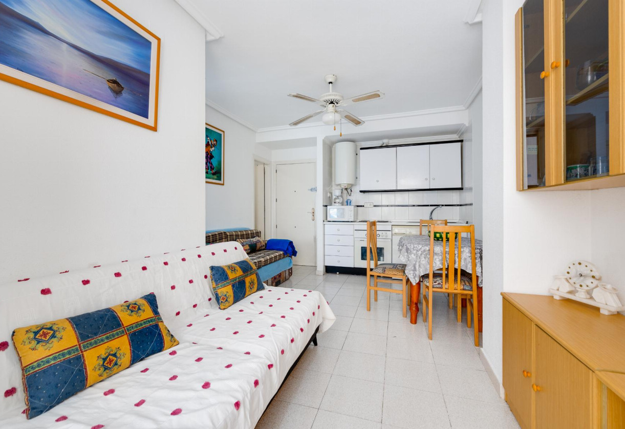 Rynek wtórny · APARTAMENTO · Torrevieja · Playa del Acequión