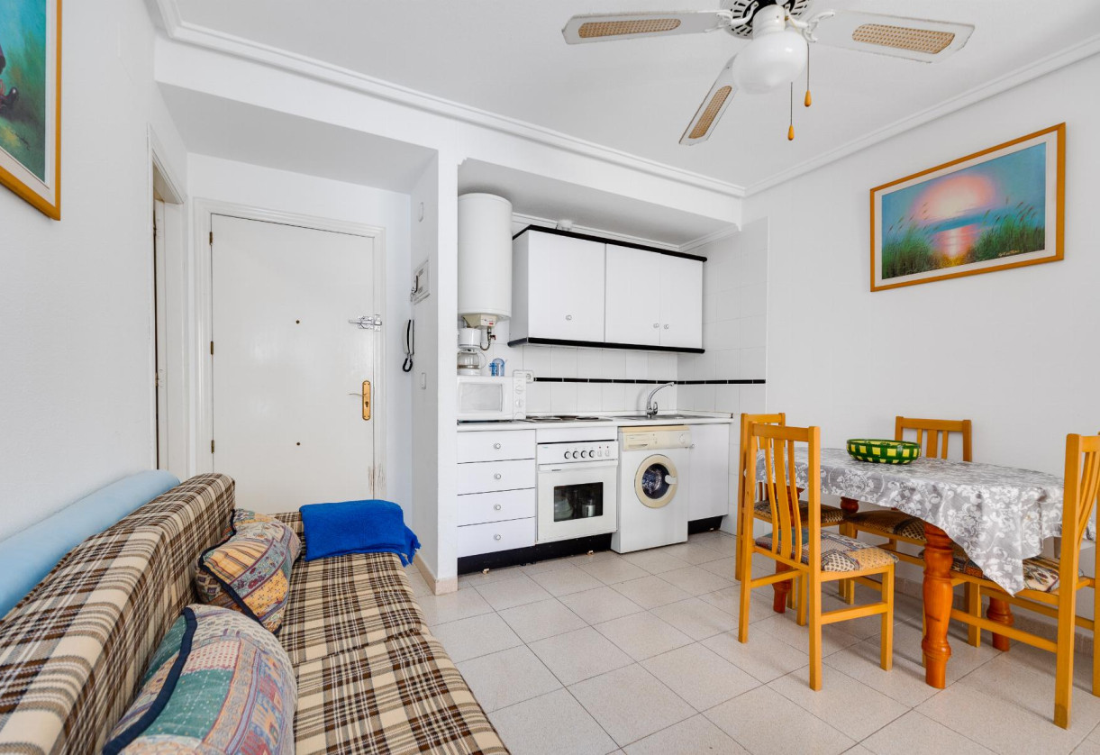 Rynek wtórny · APARTAMENTO · Torrevieja · Playa del Acequión