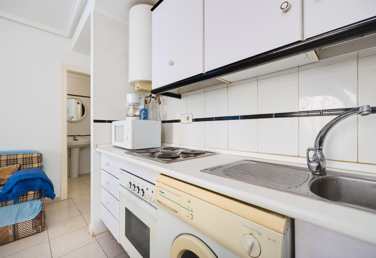 Rynek wtórny · APARTAMENTO · Torrevieja · Playa del Acequión