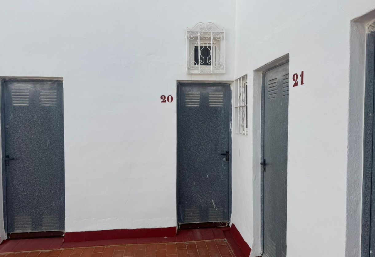 Rynek wtórny · APARTAMENTO · Torrevieja · Playa del Acequión