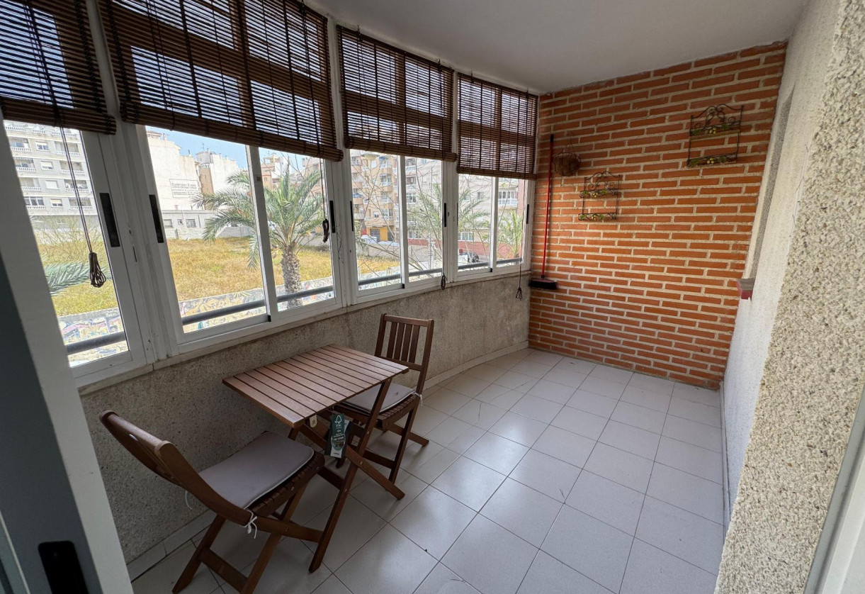 Rynek wtórny · Estudio · Torrevieja · Playa de Los Locos-Curva del Palangre