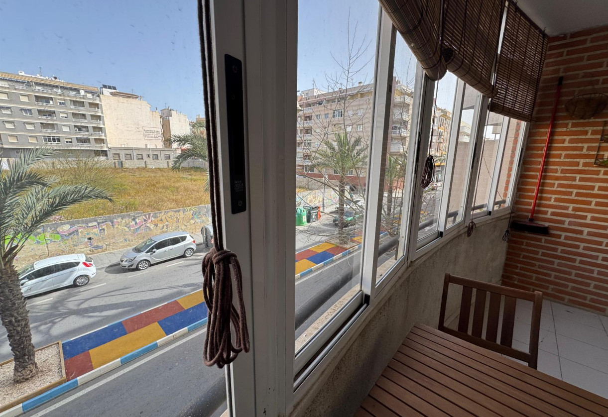 Rynek wtórny · Estudio · Torrevieja · Playa de Los Locos-Curva del Palangre