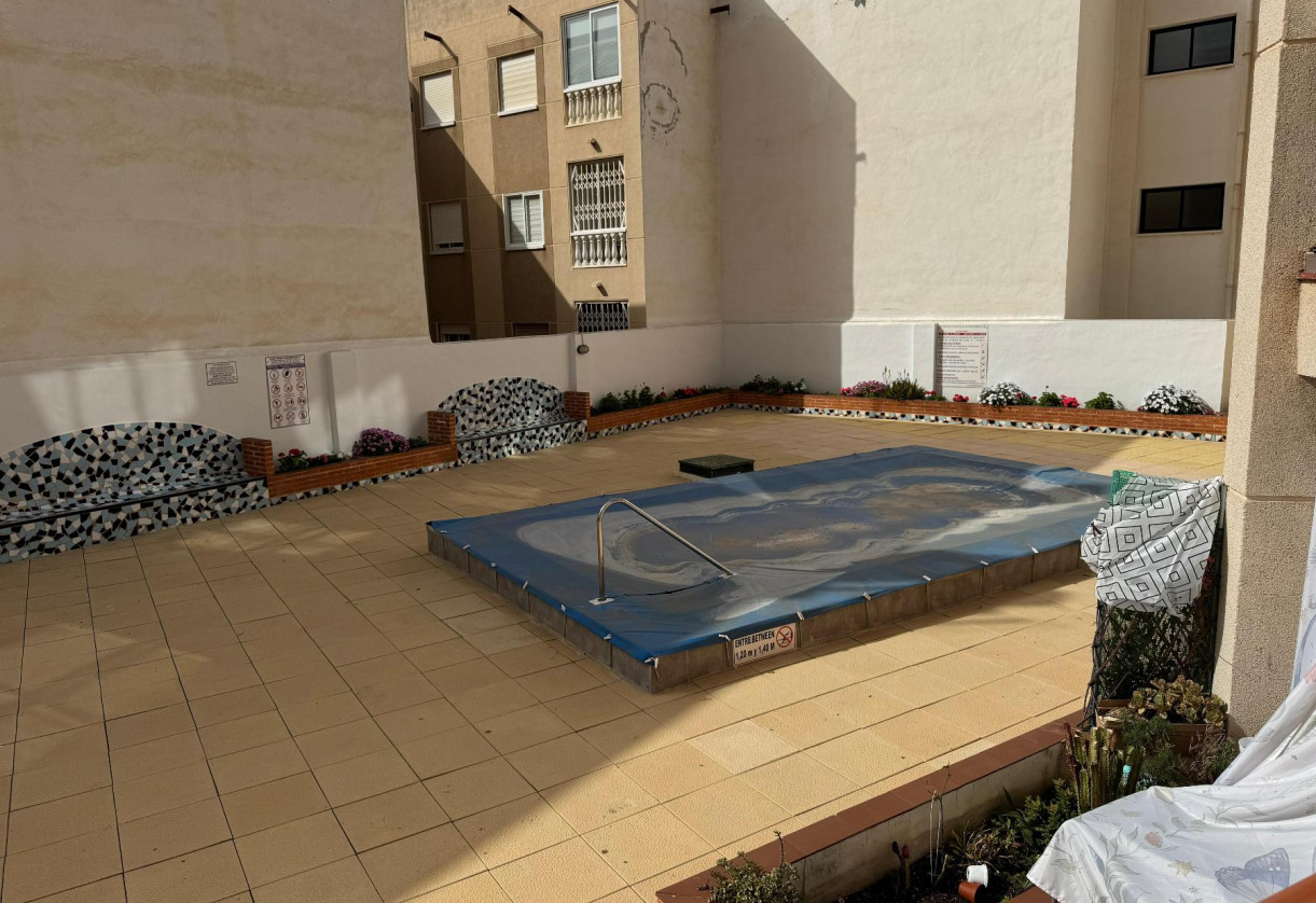 Rynek wtórny · Estudio · Torrevieja · Playa de Los Locos-Curva del Palangre