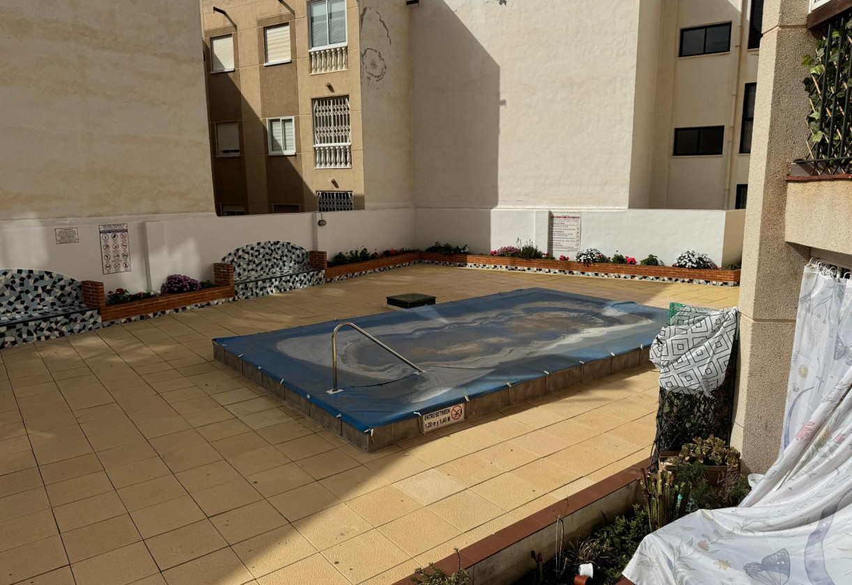 Rynek wtórny · Estudio · Torrevieja · Playa de Los Locos-Curva del Palangre