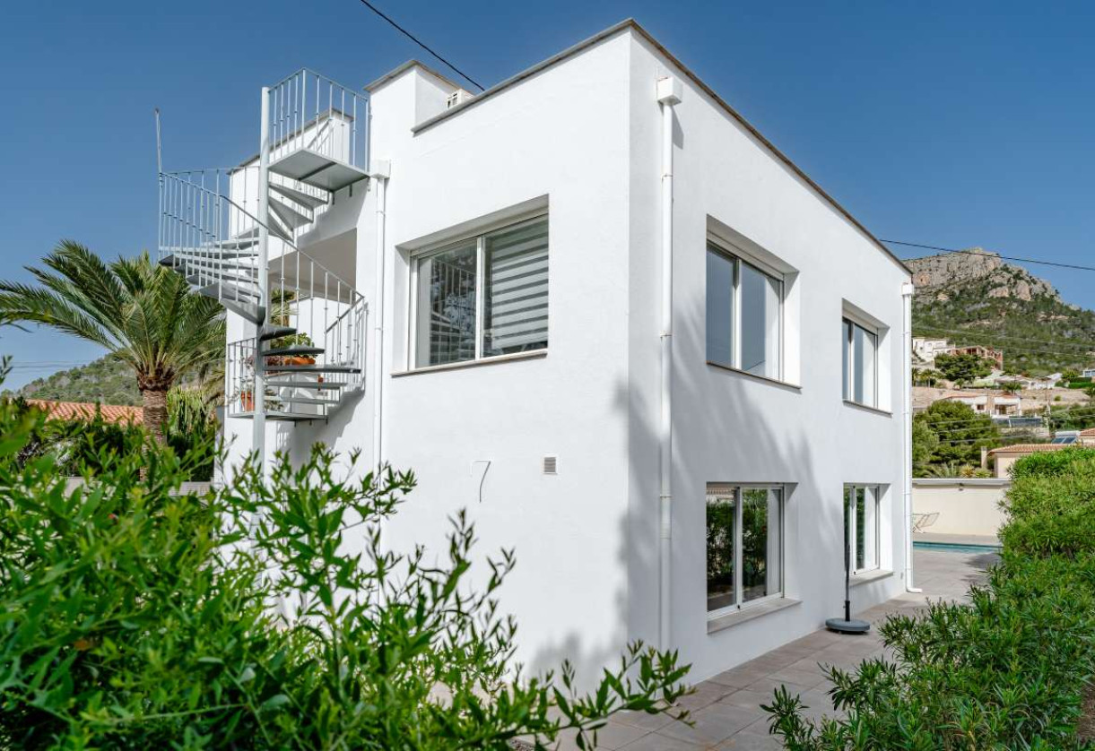 Sale · detached house · Calpe