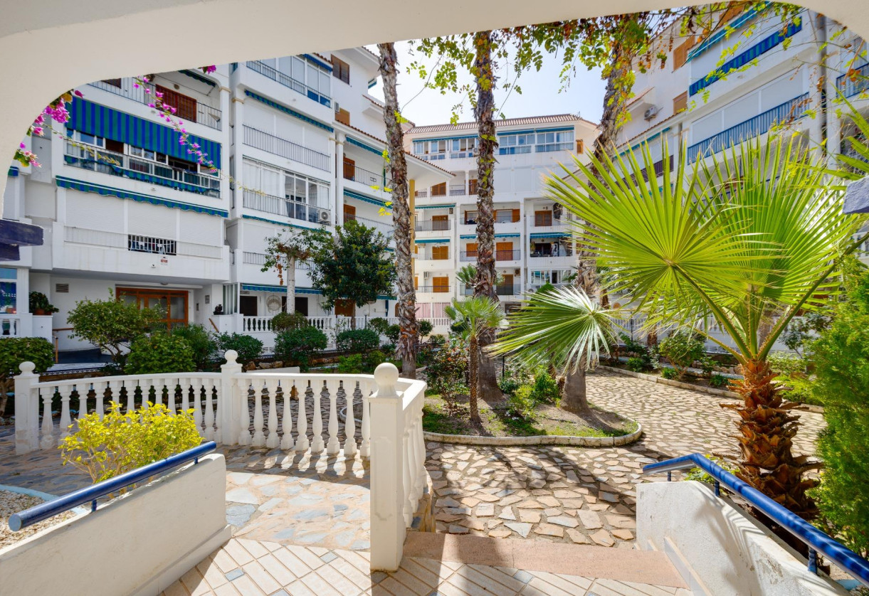 Rynek wtórny · Apartment · Torrevieja · La Mata
