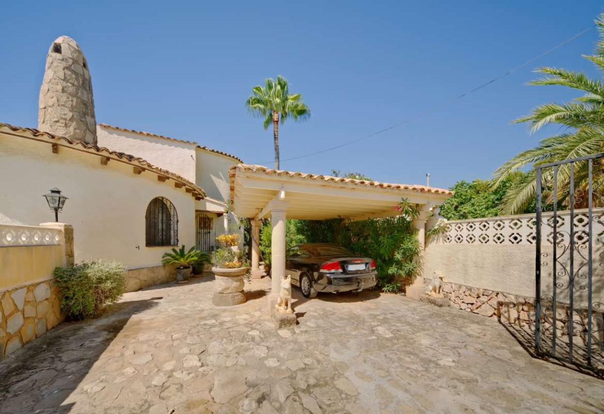 Sale · detached house · Calpe