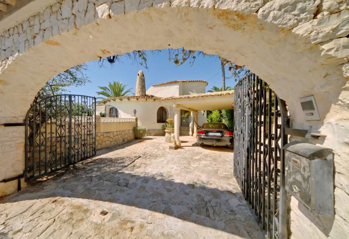 Sale · detached house · Calpe