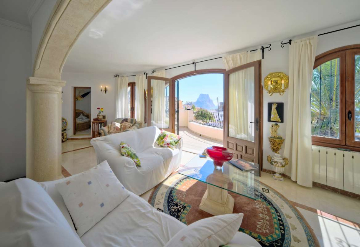 Sale · detached house · Calpe