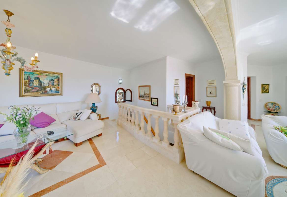 Sale · detached house · Calpe