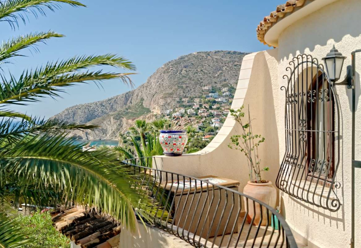 Sale · detached house · Calpe
