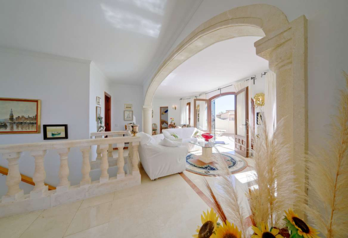 Sale · detached house · Calpe