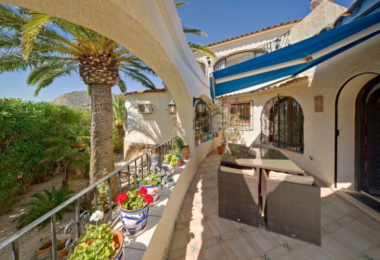 Sale · detached house · Calpe