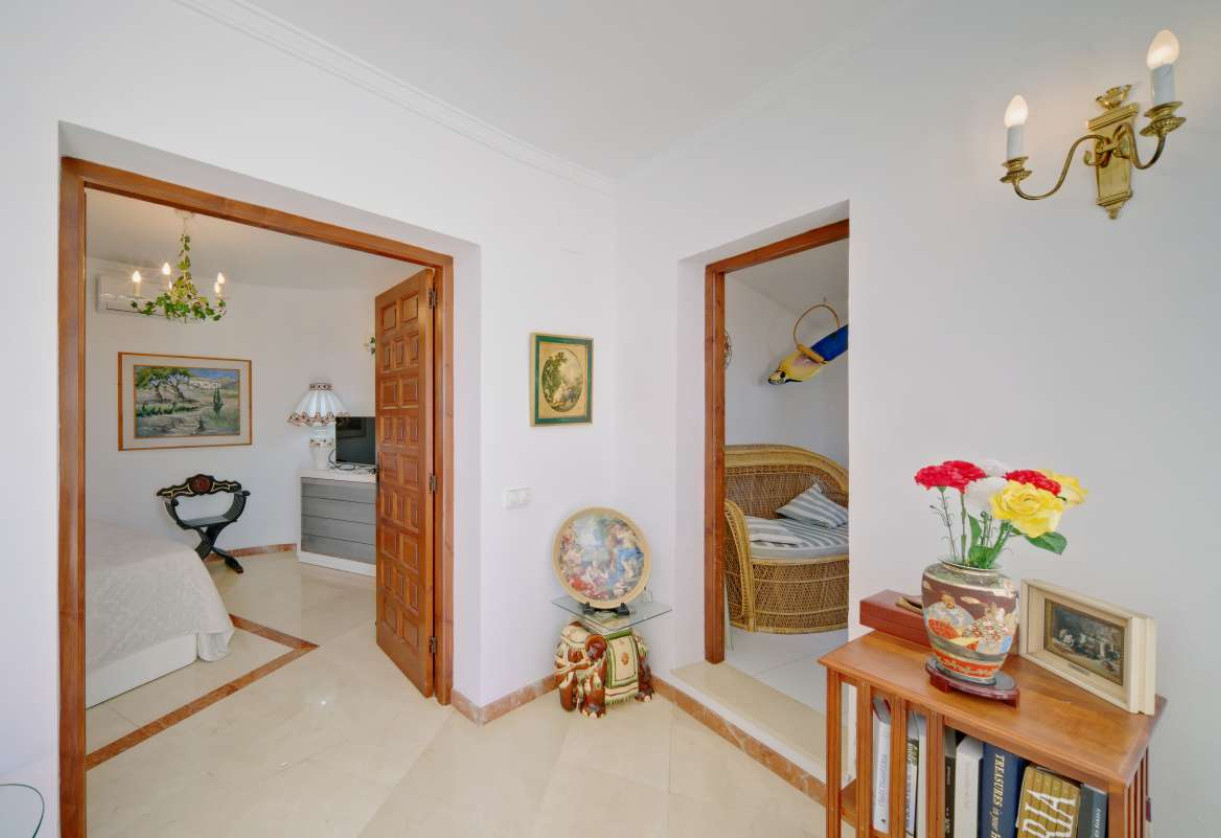 Sale · detached house · Calpe