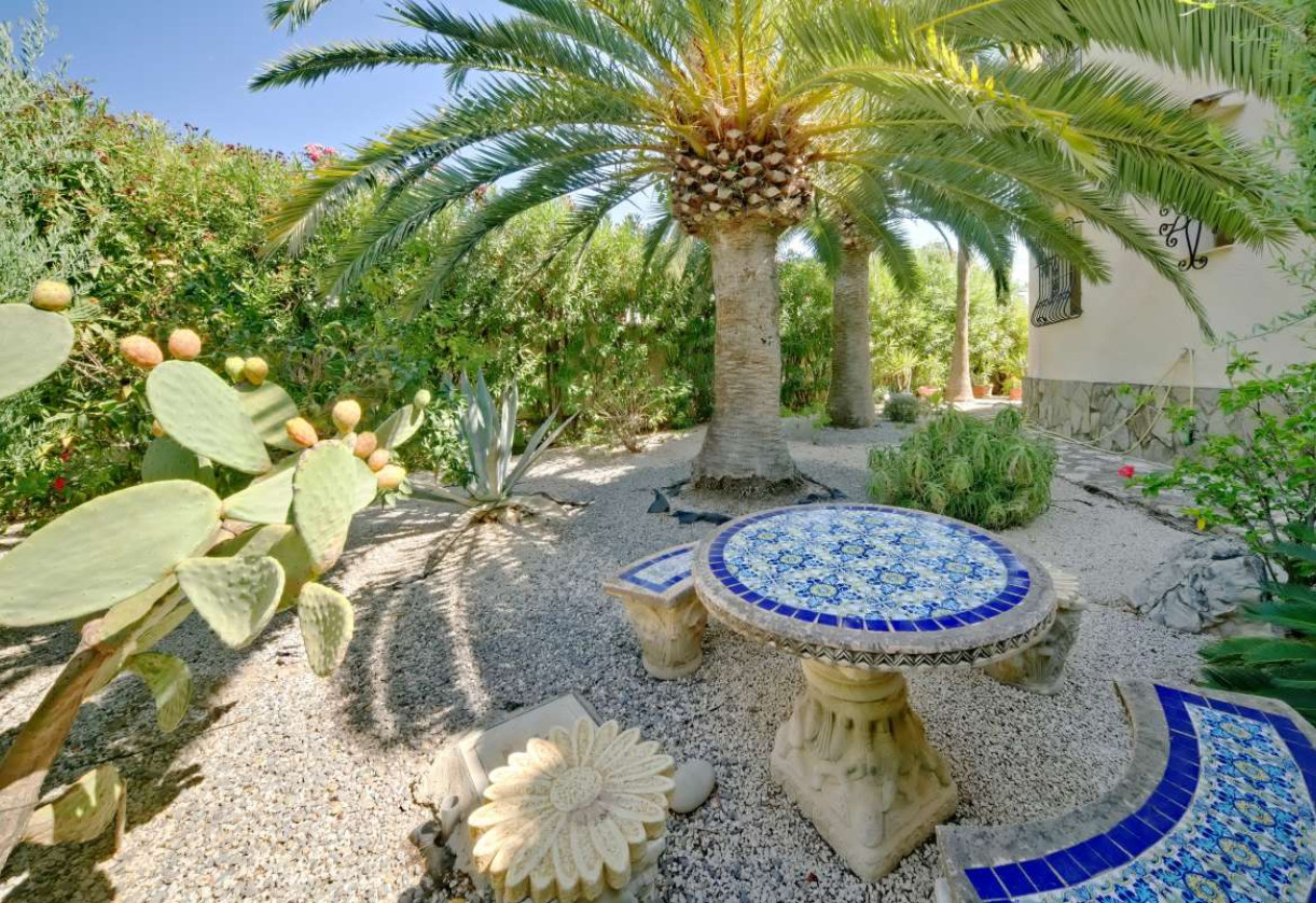 Sale · detached house · Calpe
