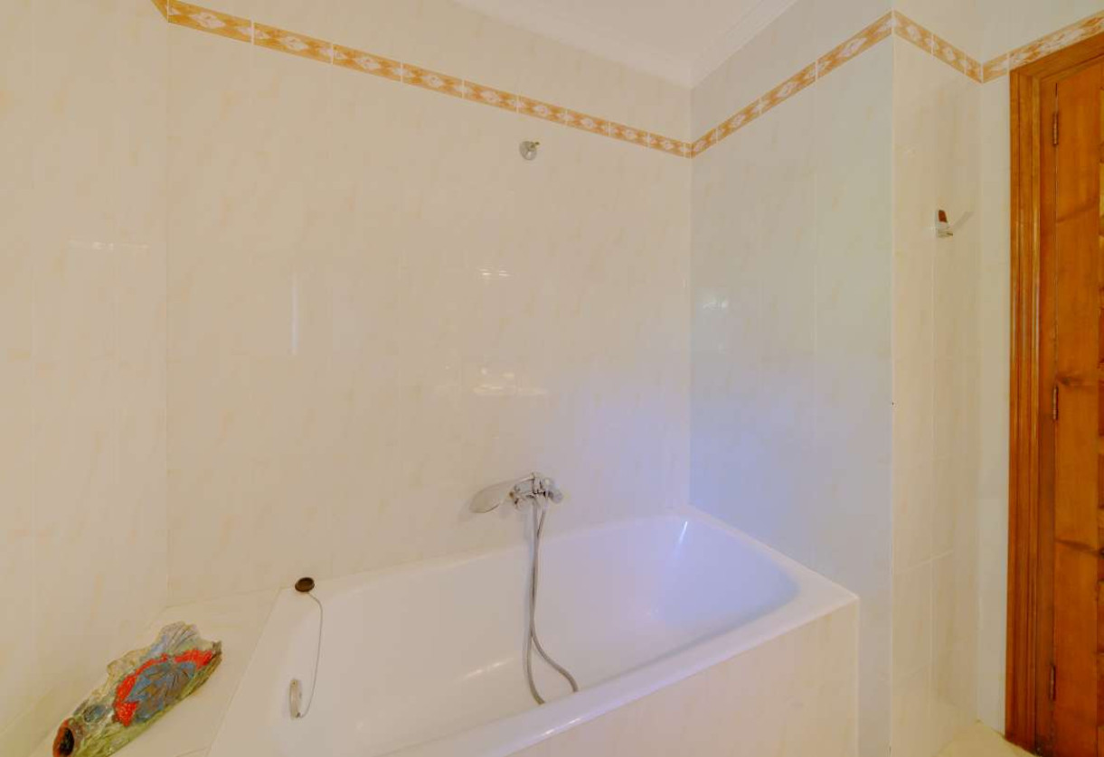 Sale · detached house · Calpe