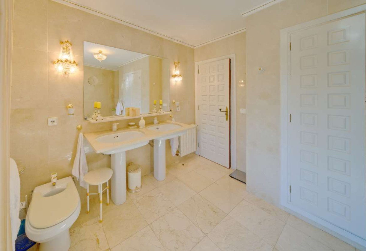Sale · detached house · Calpe