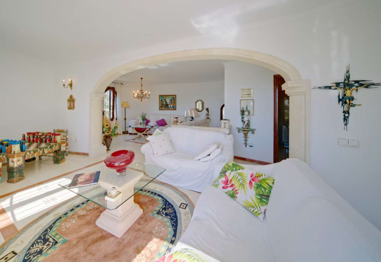 Sale · detached house · Calpe