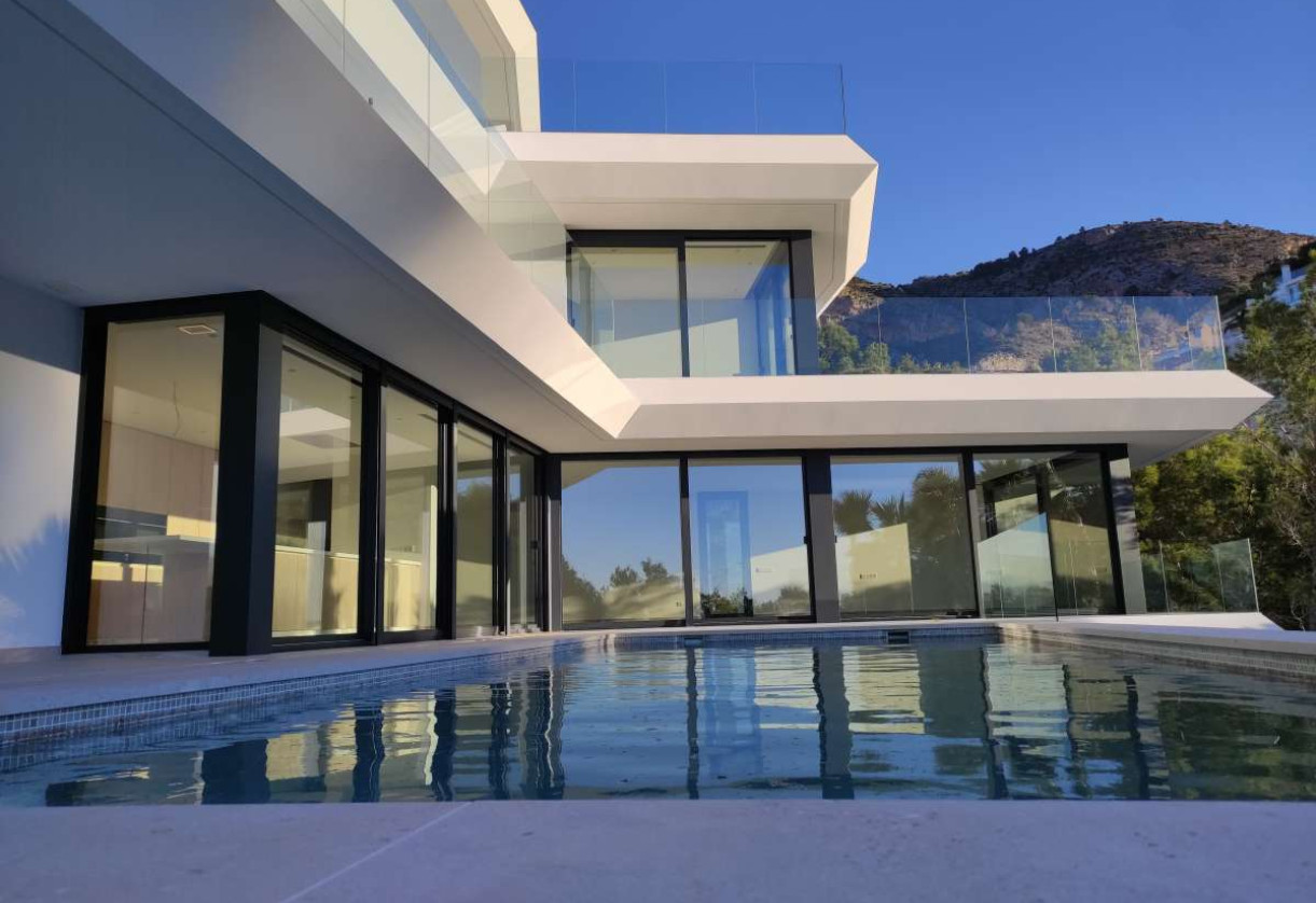 Resale · detached house · Altea