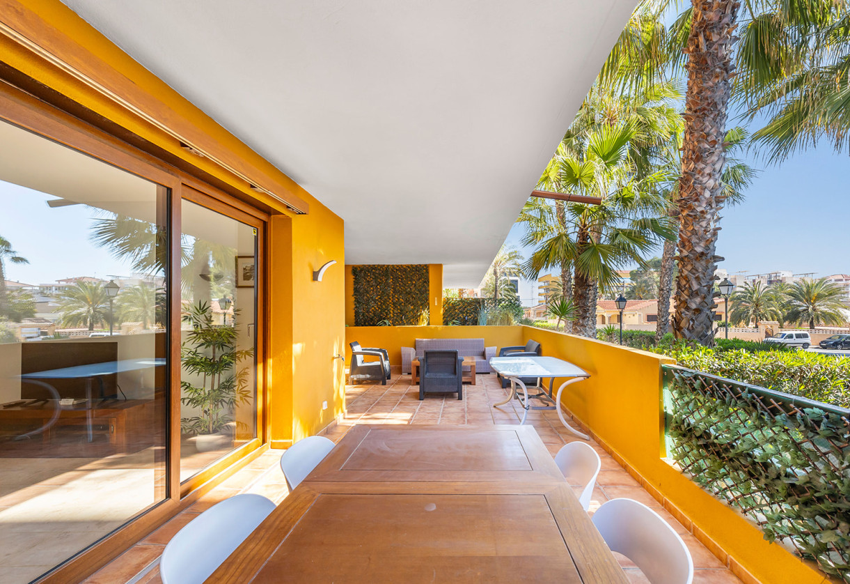 Rynek wtórny · Apartment · Torrevieja · Punta Prima