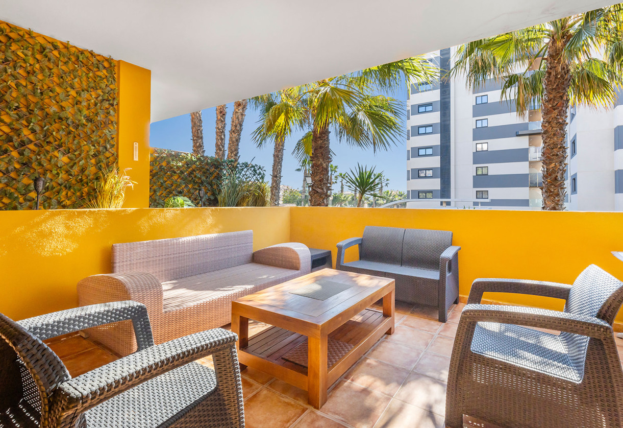 Rynek wtórny · Apartment · Torrevieja · Punta Prima