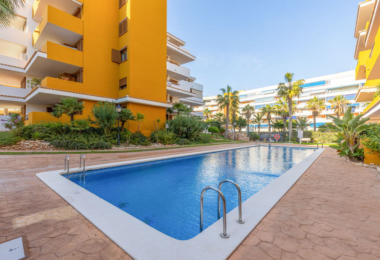 Rynek wtórny · Apartment · Torrevieja · Punta Prima