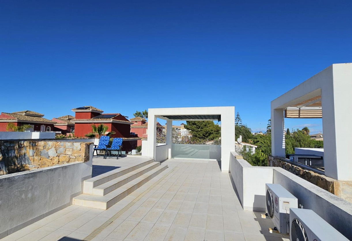 Rynek wtórny · Chalet · Orihuela Costa · Lomas de Cabo Roig