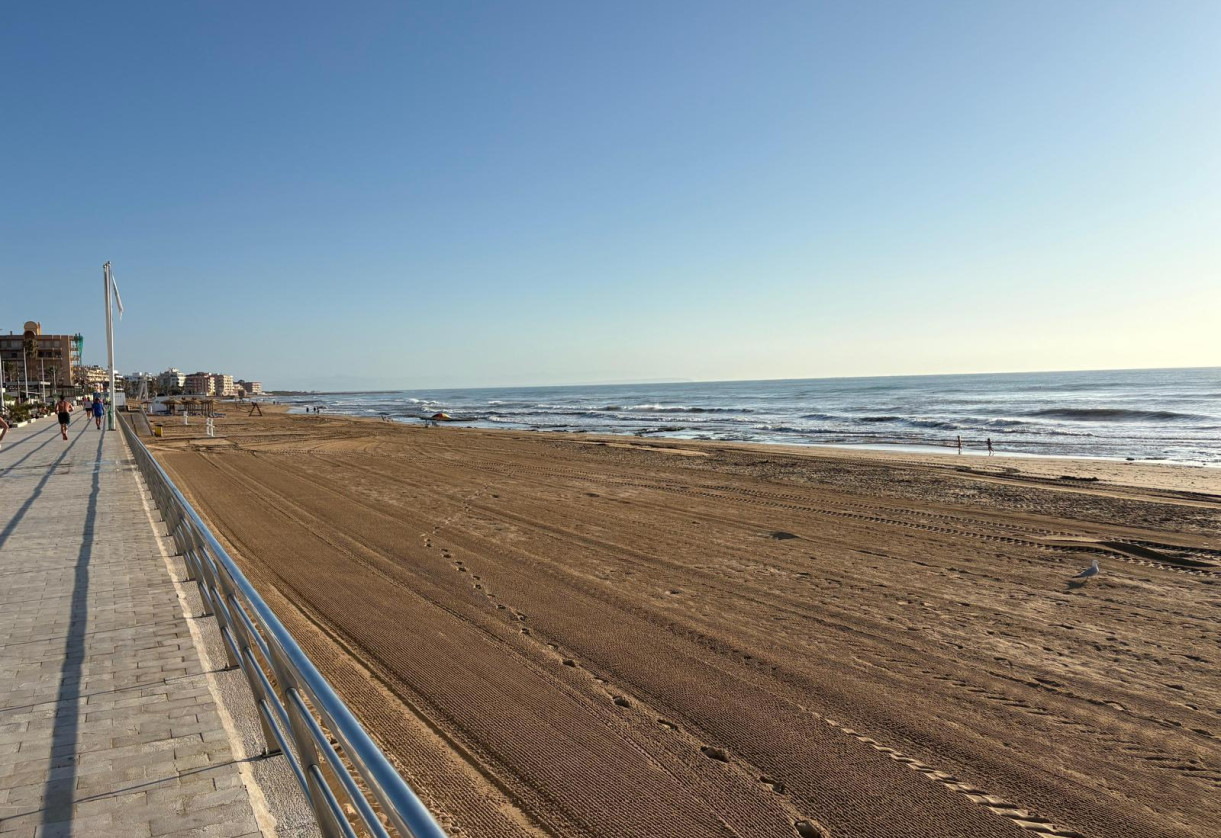 Rynek wtórny · APARTAMENTO · Torrevieja · La mata