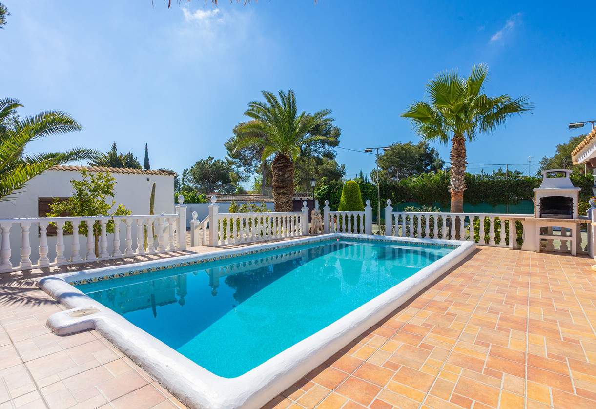 Rynek wtórny · Villa · Orihuela · Orihuela Costa