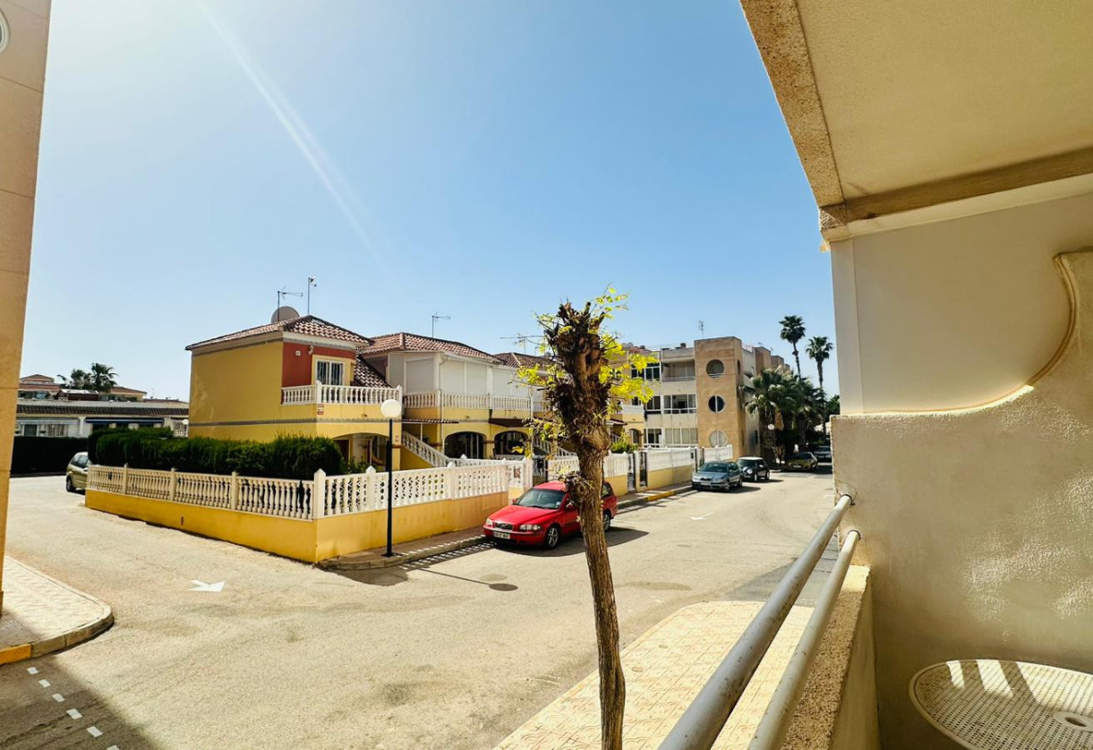 Rynek wtórny · Apartment · Torrevieja · Urbanización San Luis