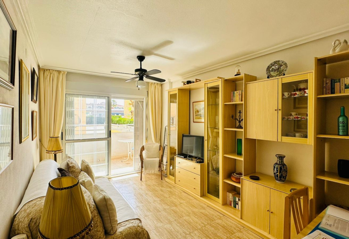 Rynek wtórny · Apartment · Torrevieja · Urbanización San Luis