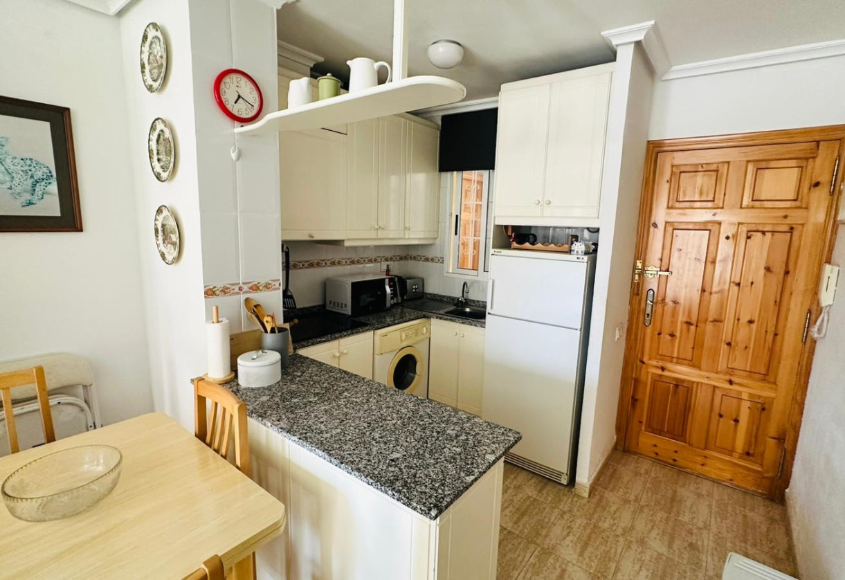 Rynek wtórny · Apartment · Torrevieja · Urbanización San Luis