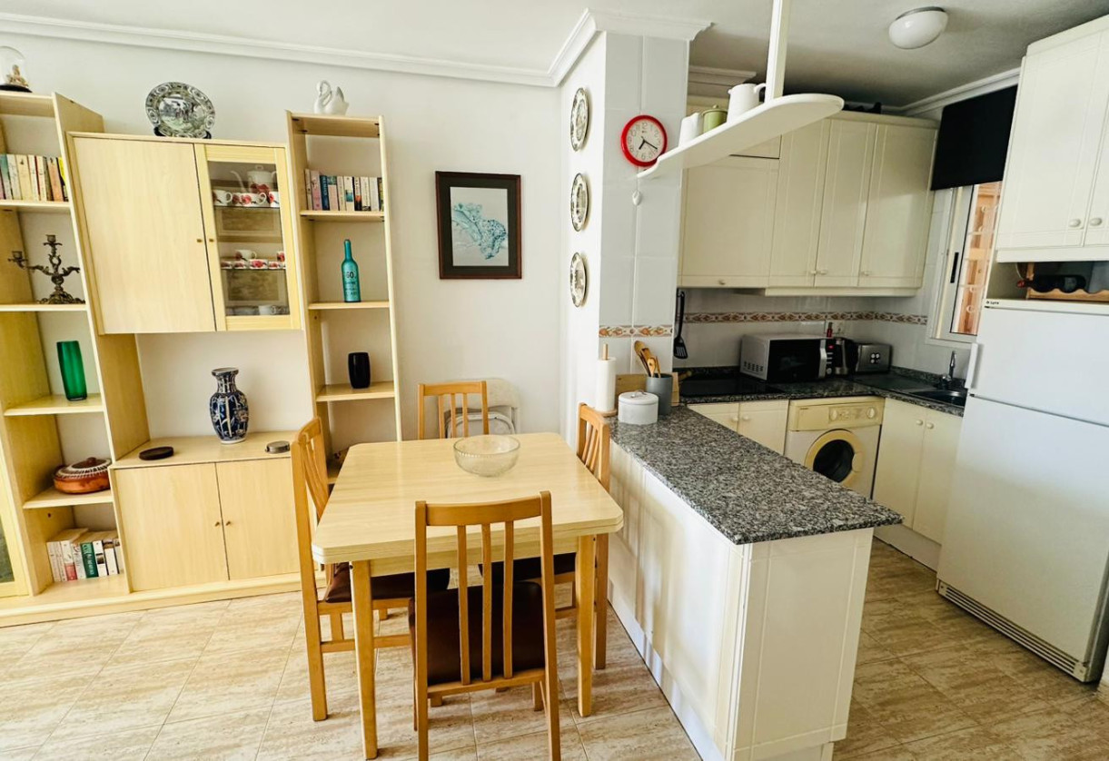 Rynek wtórny · Apartment · Torrevieja · Urbanización San Luis