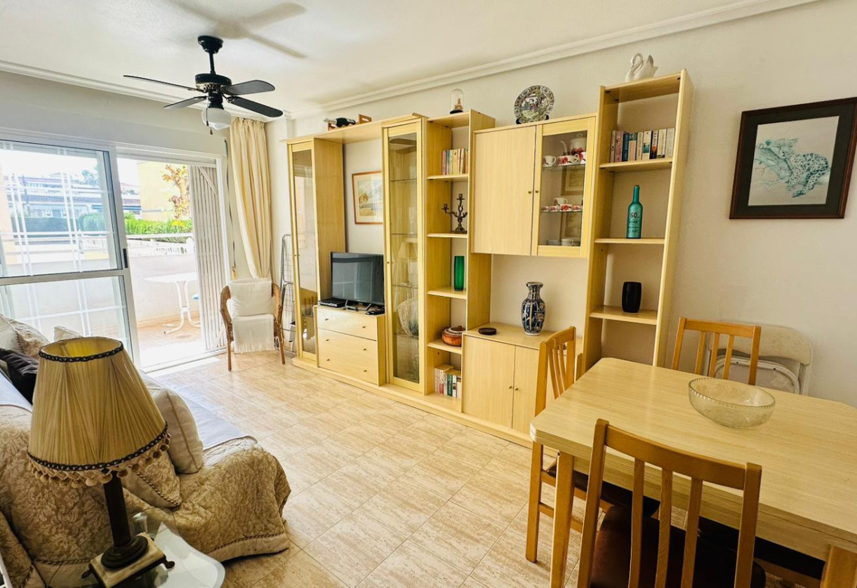 Rynek wtórny · Apartment · Torrevieja · Urbanización San Luis