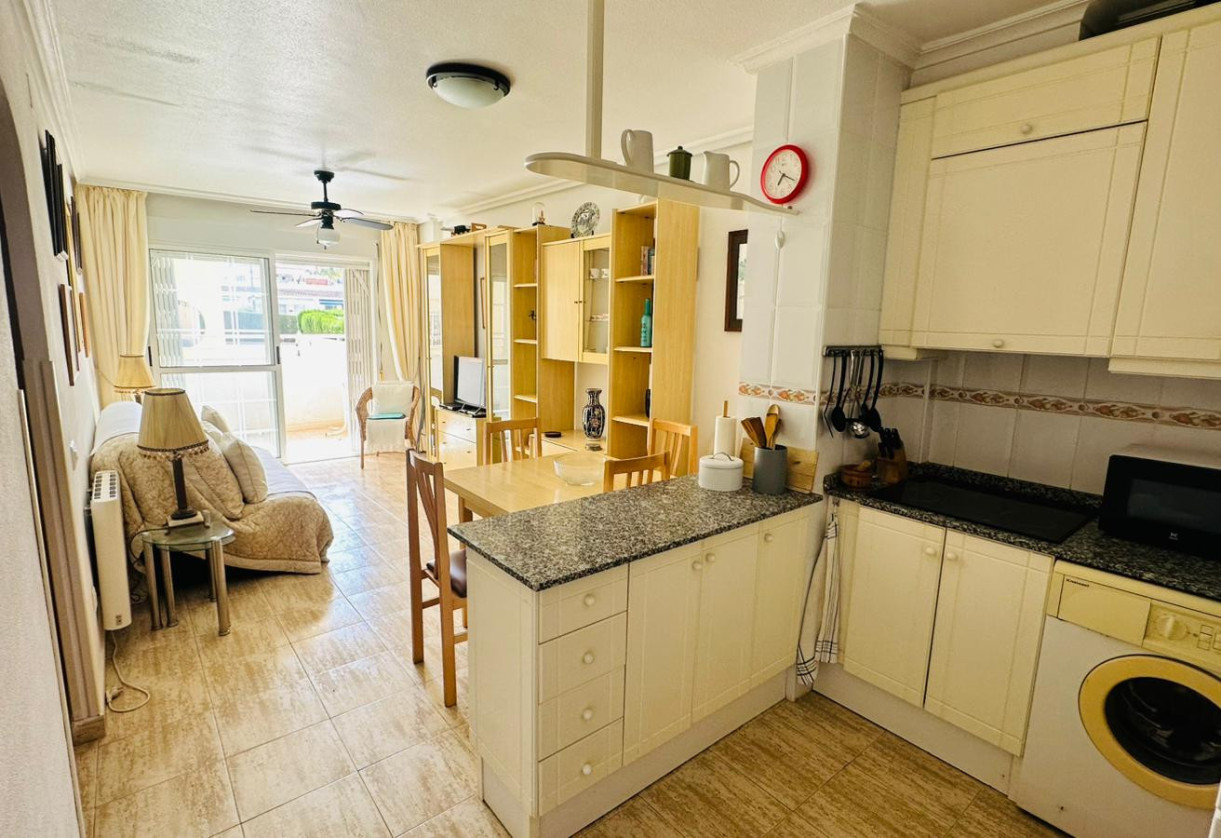 Rynek wtórny · Apartment · Torrevieja · Urbanización San Luis
