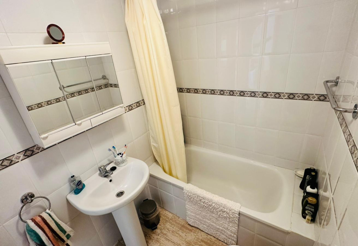 Rynek wtórny · Apartment · Torrevieja · Urbanización San Luis