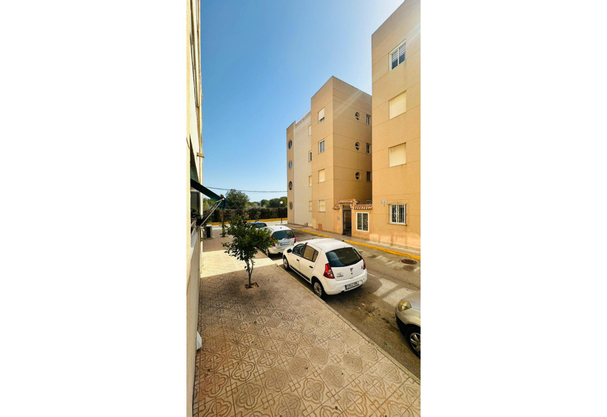 Rynek wtórny · Apartment · Torrevieja · Urbanización San Luis