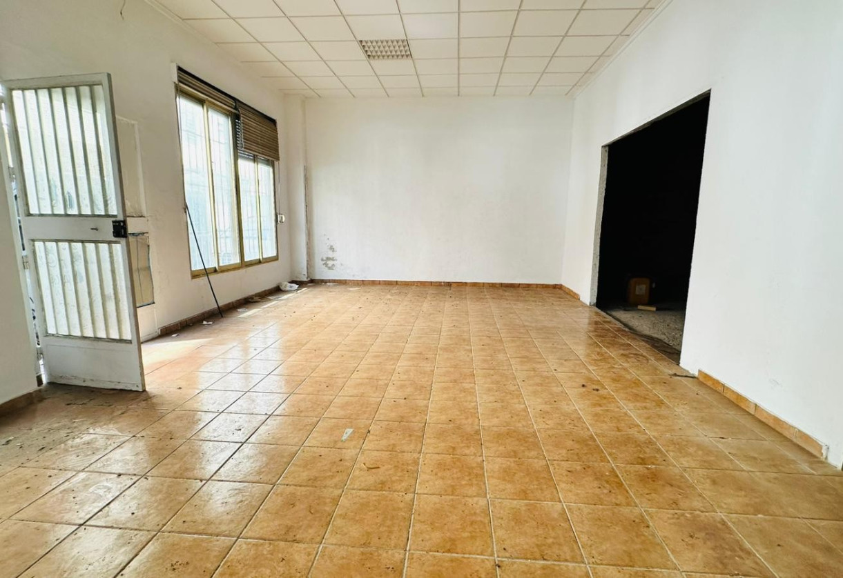 Reventa · Commercial · Torrevieja